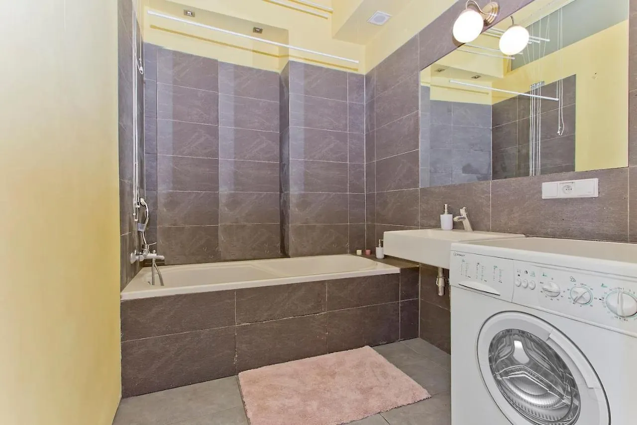 Apartment Charming And Bright- Golden Apartments- Old Town